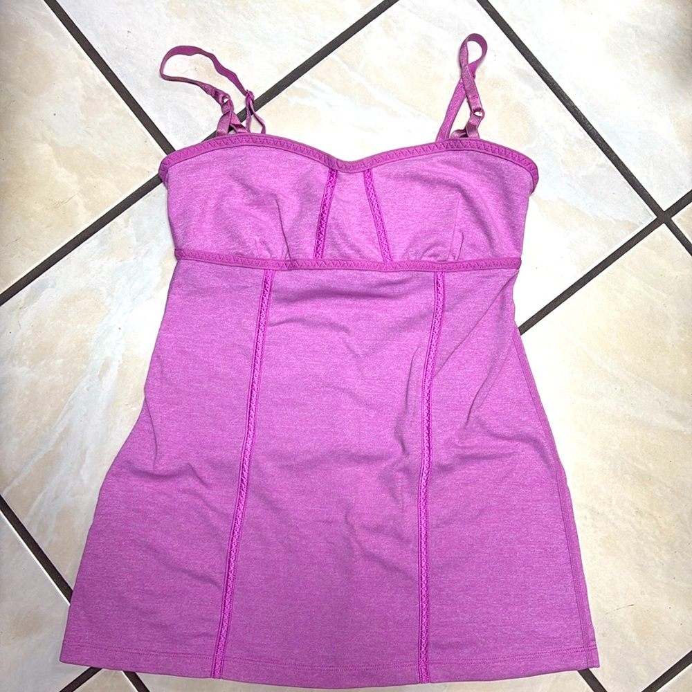 Lululemon pink/magenta top